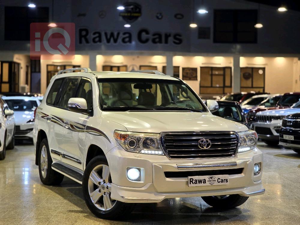 تويوتا لاندكروزر